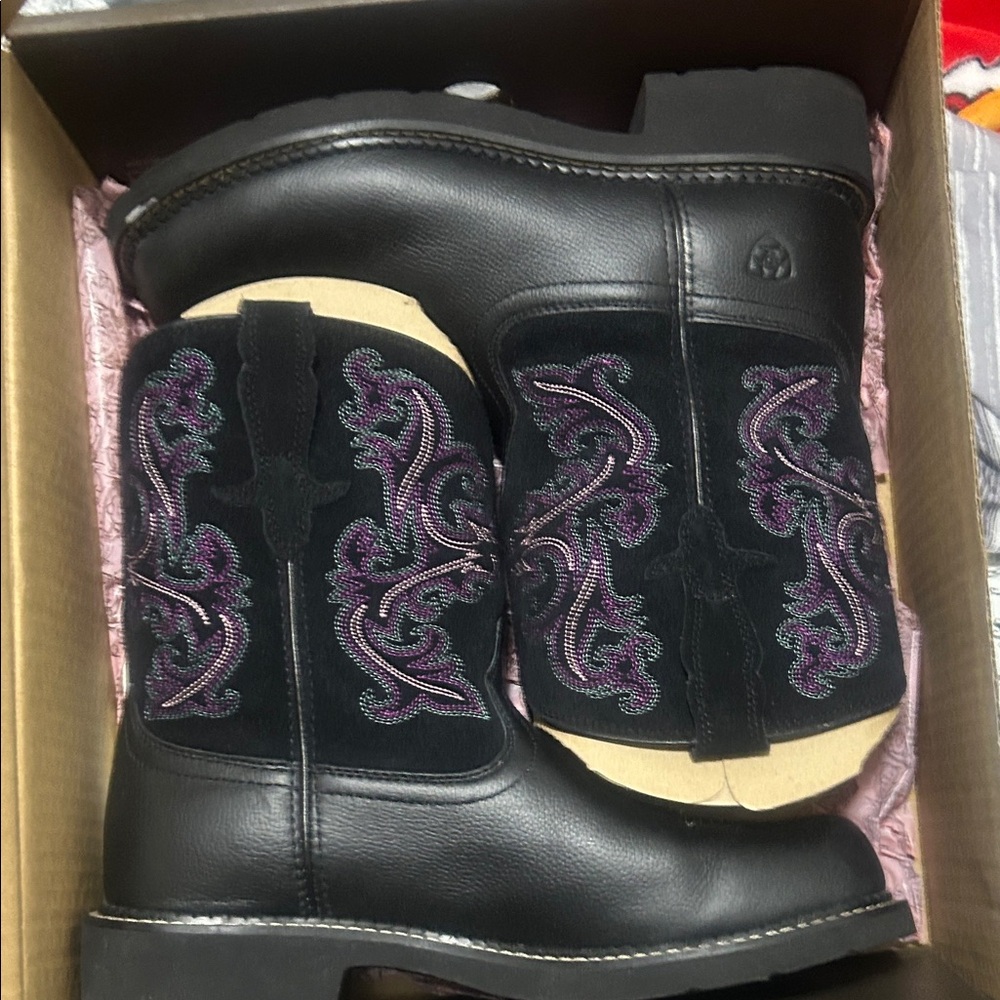 Ariat Black and Purple Embroidered Heeled Boots. Price firm, only worn 2x’s
